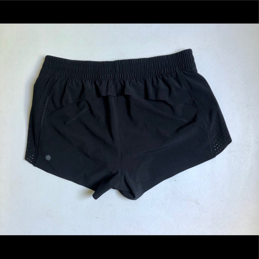 Athleta NWOT  Womens Hustle 3” Short